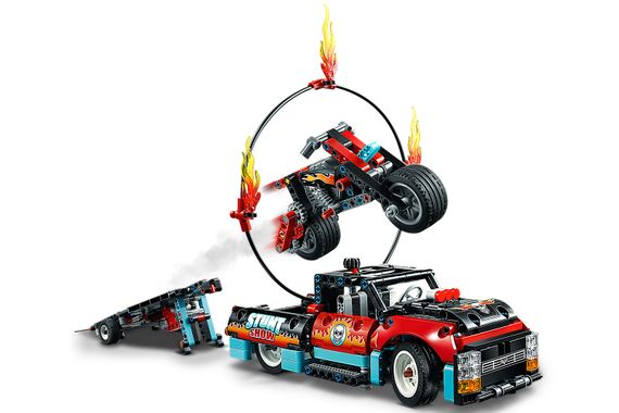 Lego konstruktor Technic Stunt Show Truck & Bike