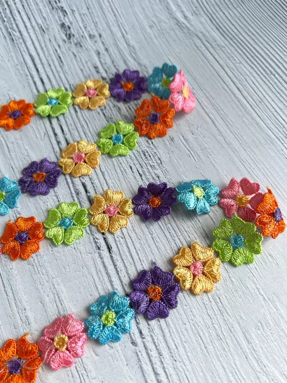 Тесьма кружево для рукоделия и вязания цветочки