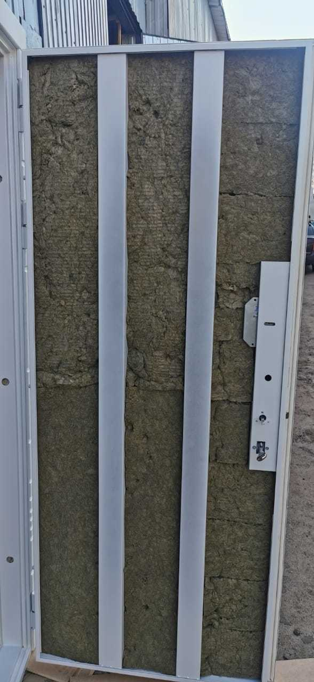 Входная дверь  белая Рекс Лайн Вайт белая шагрень / ФЛ-39 Силк сноу (белый матовый, без текстуры) 16мм
