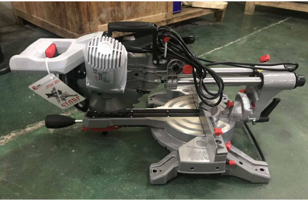 Торцовочная пила СТАВР ПТ-210/1800, 1800 Вт