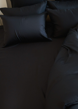 Простыня 240х260 German Grass Black Brilliant черная