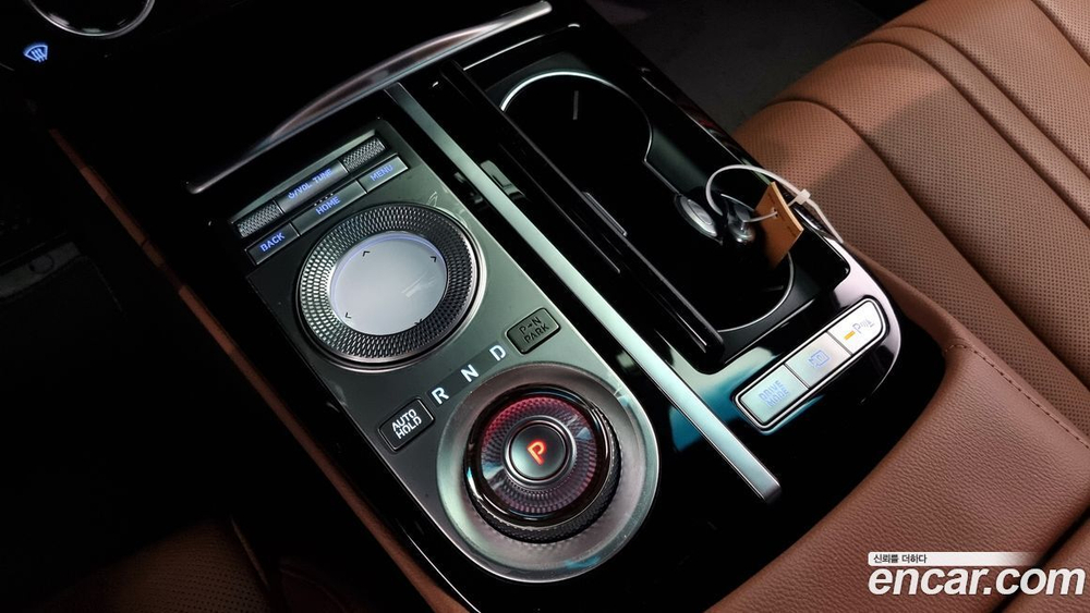 Genesis G80 (RG3) Бензин 2.5 Turbo AWD (09.2021)