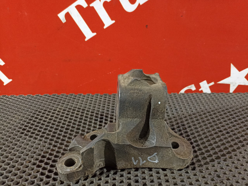 Кронштейн двигателя задний правый