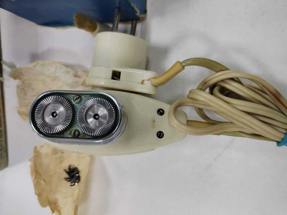 Электробритва Харьков СССР. 1965г