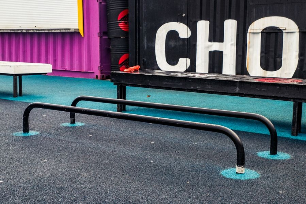 Жерди параллельные низкие