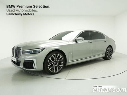 BMW 7 Series (G11) 740Li xDrive M Sports (06.2021)