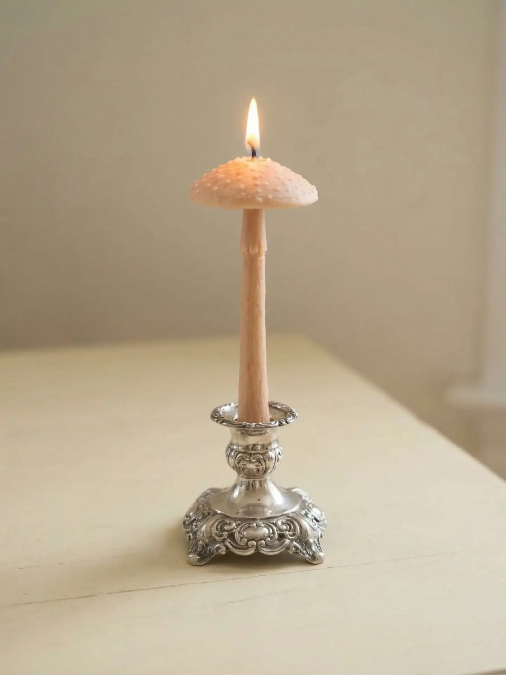 Свеча "Гриб Мухомор" цвета охра