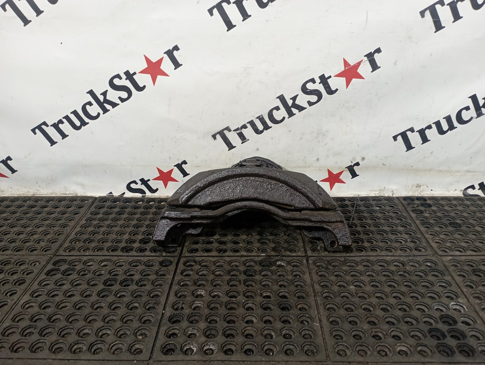 Суппорт передний правый 2017г.