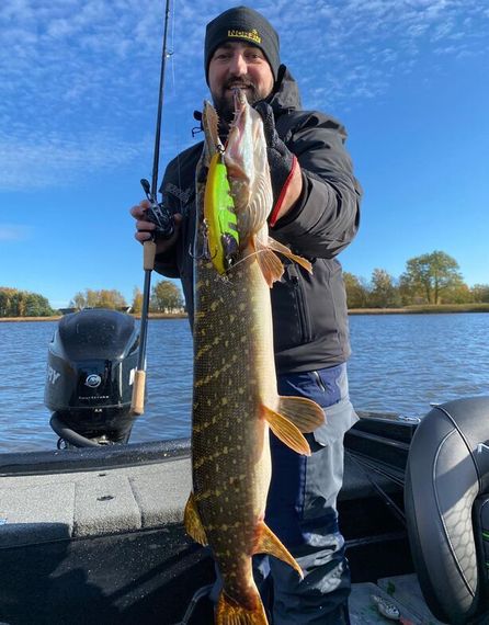 Воблер плавающий LJ BBS Original ARROW JERK F 015.00/027