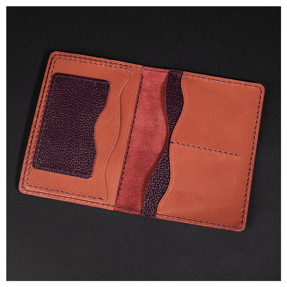 Кожаная обложка на паспорт «Шаманка» (фигура)