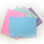 Мат для резки двухсторонний, формат А4, цвет в ассортименте