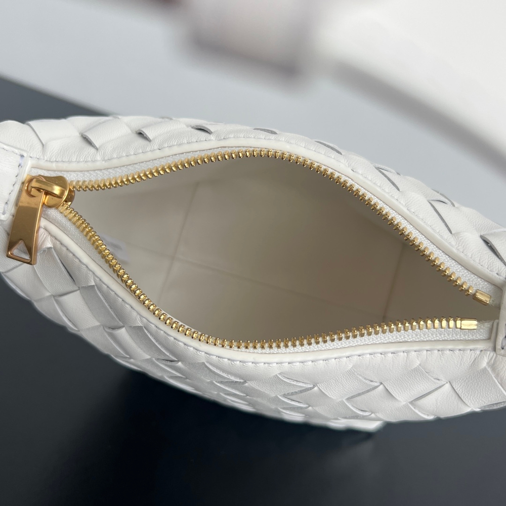 Bottega Veneta Candy Wallace 17 cm