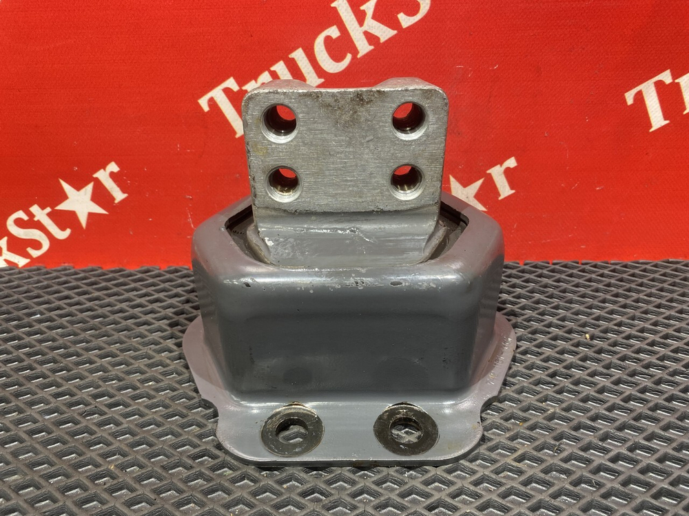 Подушка двигателя задняя 2018г