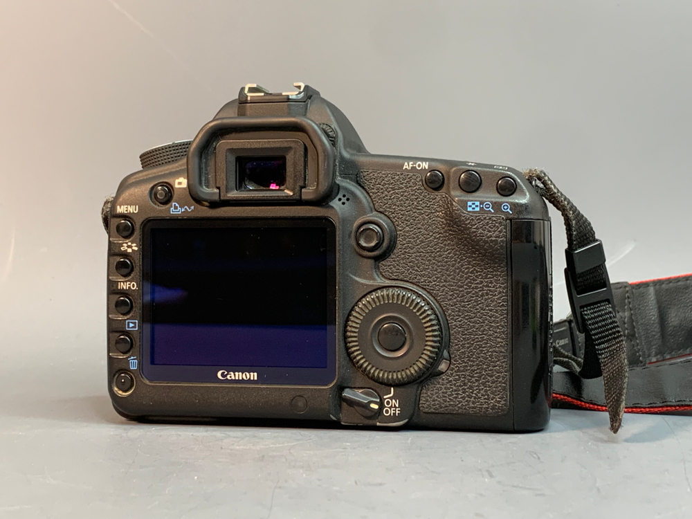 Canon EOS 5D Mark II 223.000 кадров