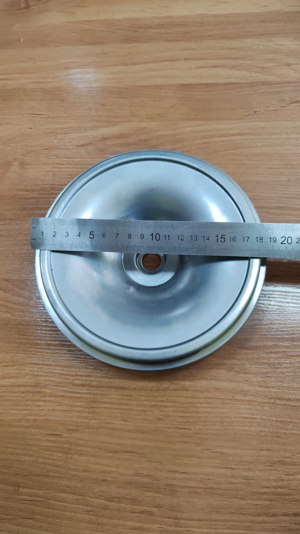 Запасная часть для насосов "LEO" моделей AMS210/0.75, AMS210/1.1, AMS210/1.5, AMS210/2.2, AMS370/1.1, AMS370/1.5, AMS370/2.2, AMSm210/0.75, AMSm21,/1.1, AMSm210/1.5, AMSm210/2.2, AMSm370/1.1, AMSm370/1.5, AMSm370/2.2, AMSm70/0.75, AMS70/0.75 - крышка суппорта из нержавеющей стали