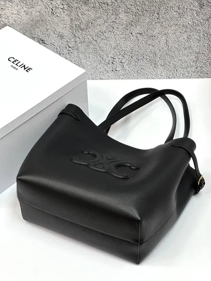 Сумка Celine MEDIUM CABAS ANAÏS CUIR TRIOMPHE черная
