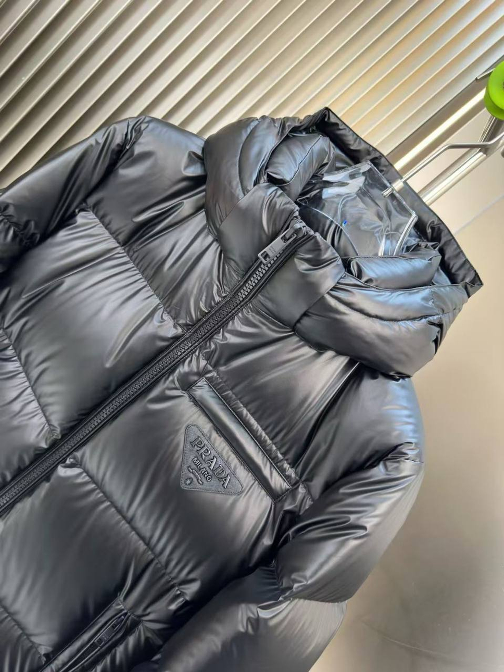 Пуховик Prada