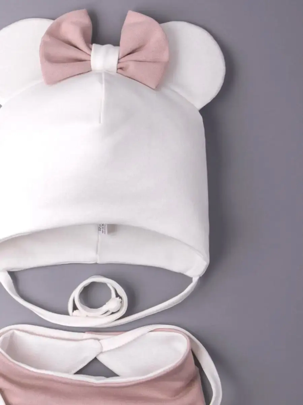 Шапка для девочек с ушками и снуд на осень