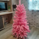 розовая искусственная елка