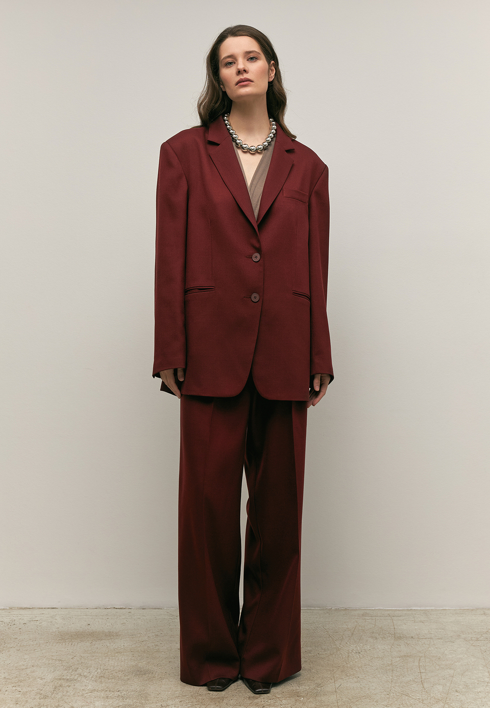 Брюки на поясе широкие