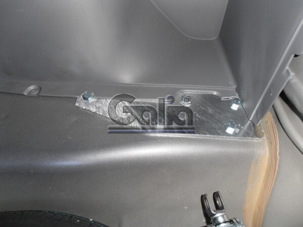 Фаркоп оцинкованный Galia F109A для Suzuki SX4 хетчбек 5 дверей 2006-2013 2WD/4WD, FIAT Sedici 2006-2014(паспорт и сертификат в комплекте)(без электрики)