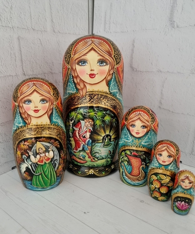 Матрешка 18см "Царевна лягушка" 5 мест