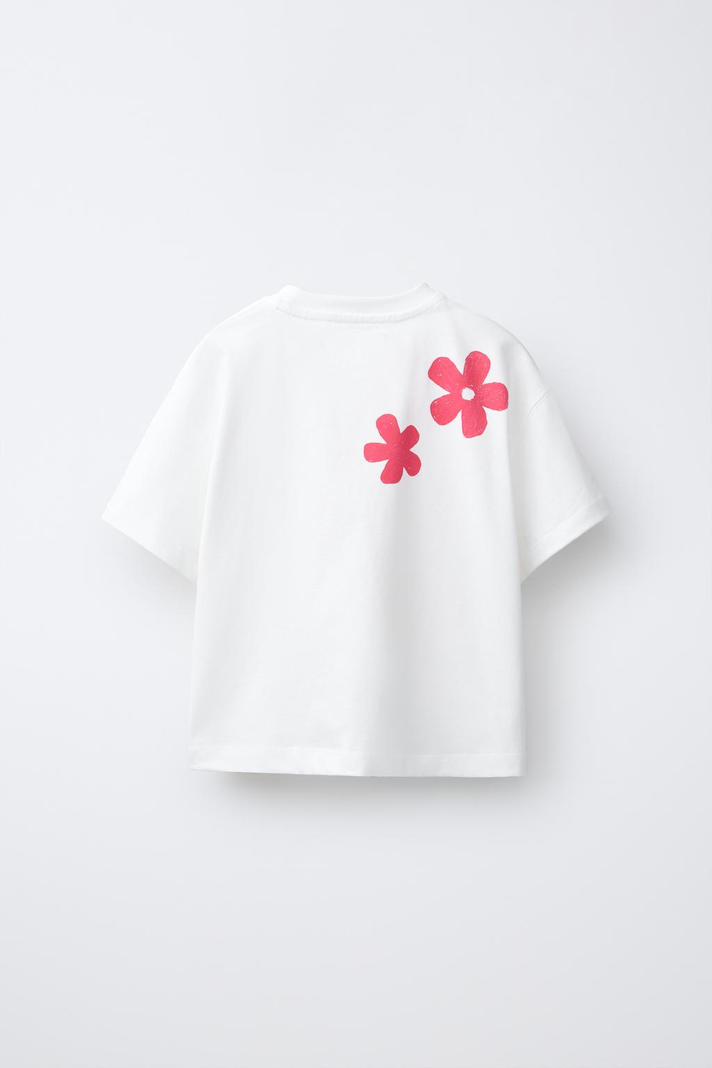 ZARA ФУТБОЛКА С ЦВЕТОЧНЫМ КРОШЕ, БЕЛЫЙ