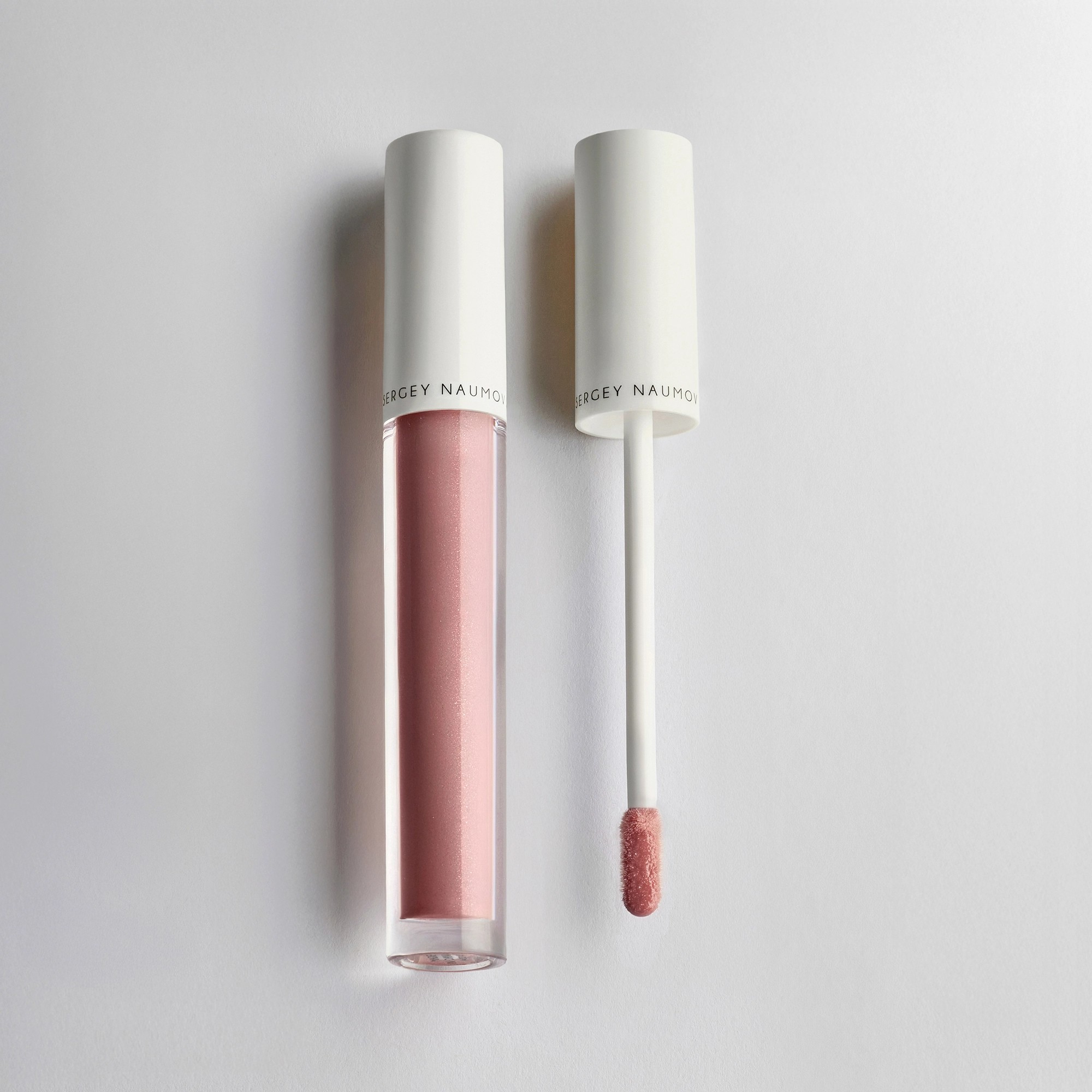 Блеск для губ LIP GLOSS MADE IN DANCE 4 мл