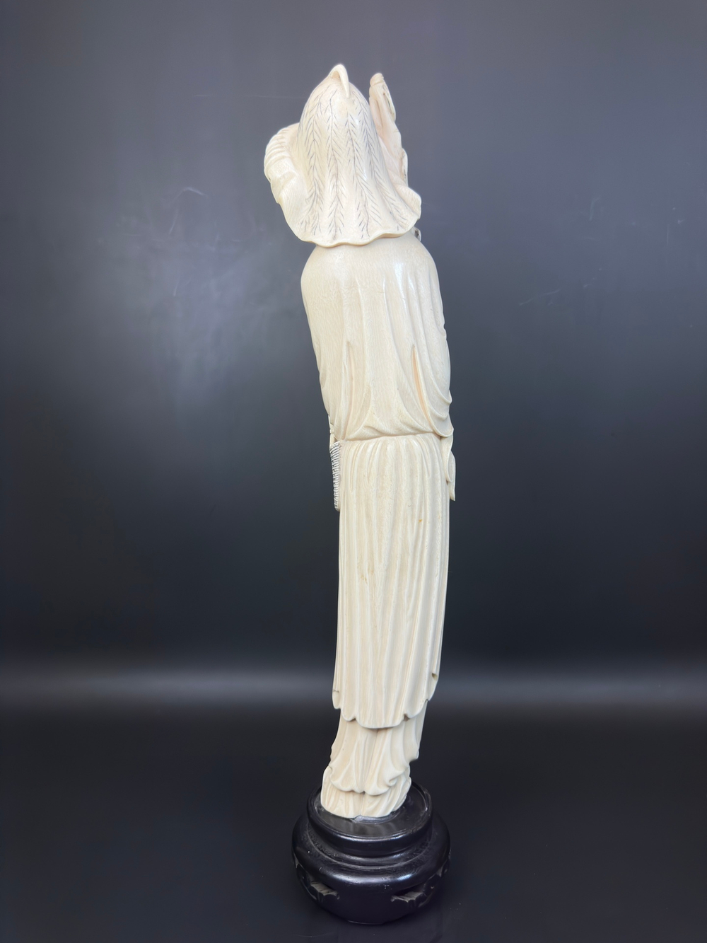 Скульптурная композиция — Рыбак с удочкой