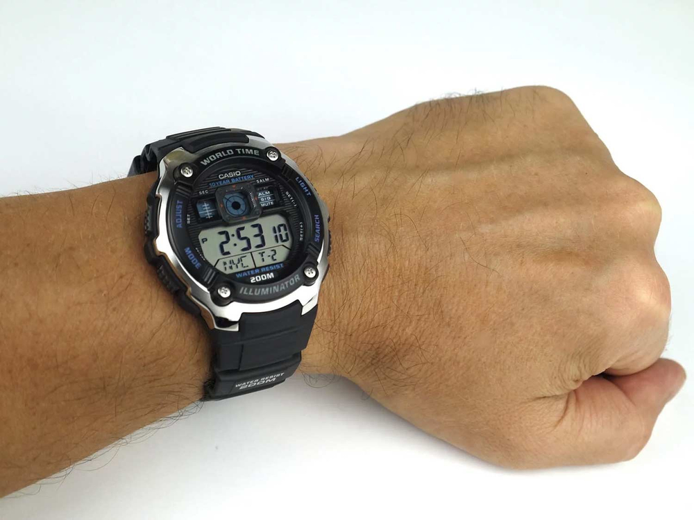 Часы Casio AE-2000W-1A