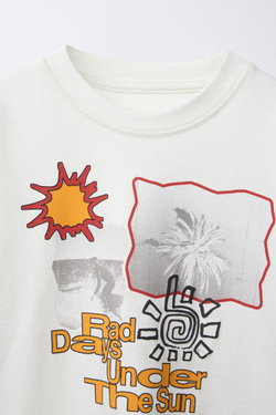 ZARA ФУТБОЛКА ИЗ ТКАНИ С ПРИНТОМ, ЖЕЛТОВАТО-БЕЛЫЙ