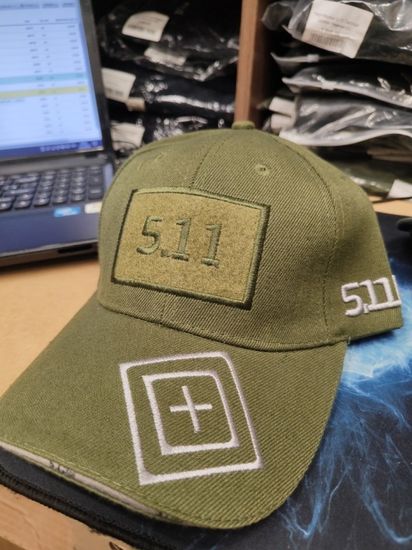 [M] Бейсболка 5.11 Tactical с эмблемой «белый крест» (олива)