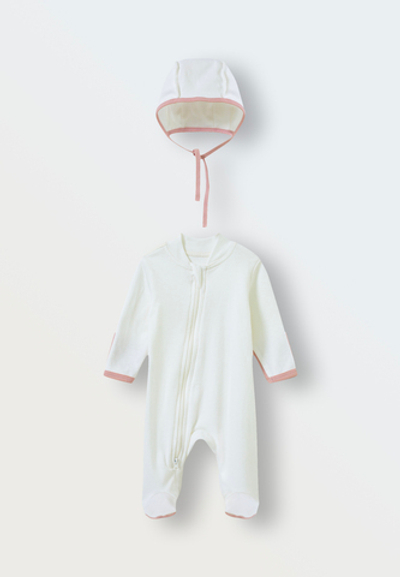 Комплект на выписку для девочки слип и чепчик (экрю/пудра)