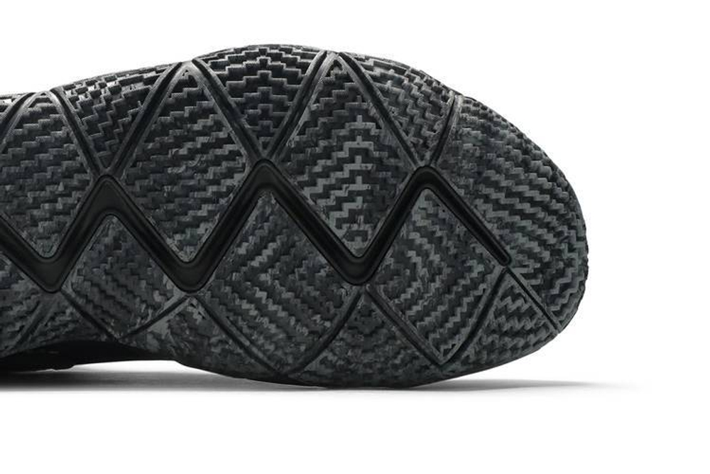 Nike Kyrie 4 Blackout Hyper Sneakers