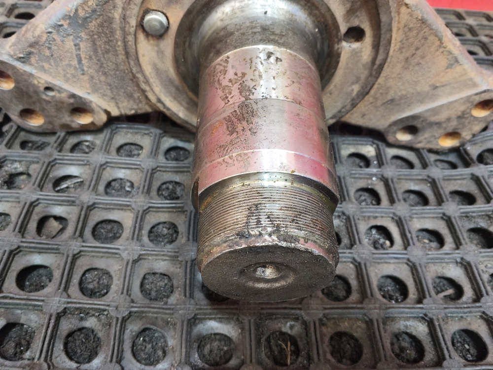 Кулак поворотный правый 2019г.