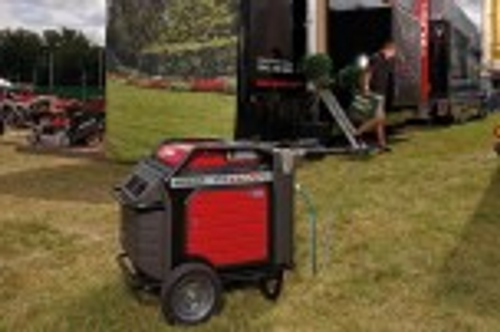 Генератор бензиновый HONDA ЕU 70 is инверторный EU70iSRGT