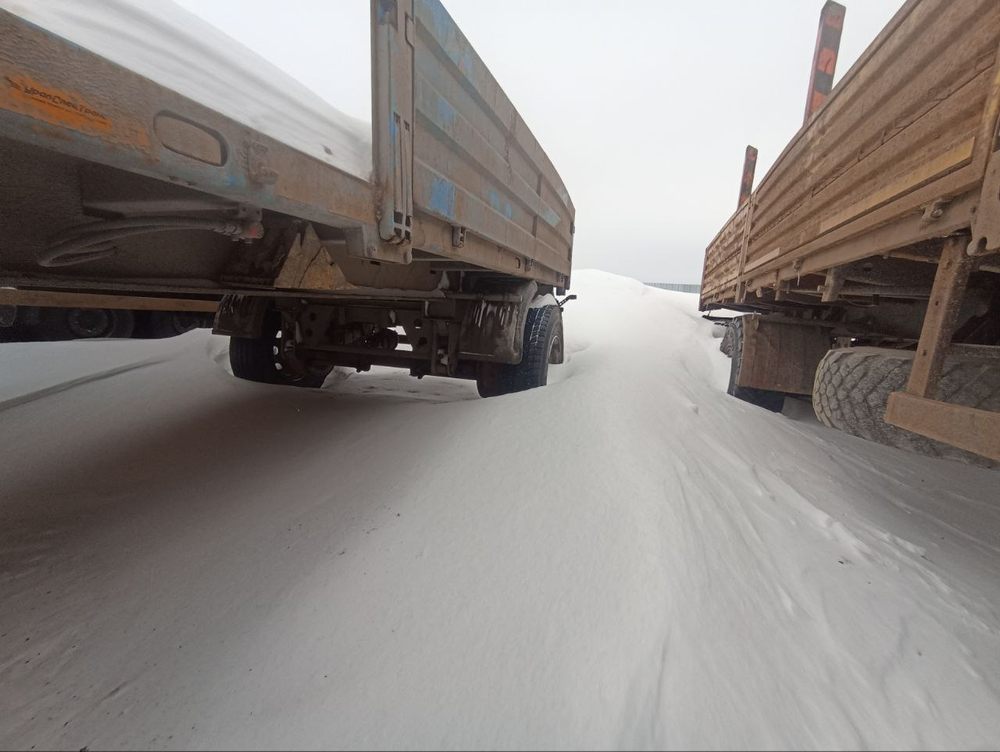УралСпецТранс 9465* Полуприцеп контейнеровоз 2 оси 94656L-A1-03