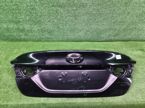 Крышка багажника Toyota Camry xv70 (2017-н.в.)