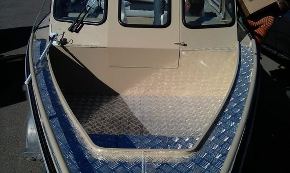 Алюминиевая моторная лодка RusBoat 55