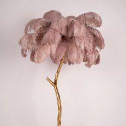 Торшер страусиные перья Feather Lamp A MODERN GRAND TOUR розовый