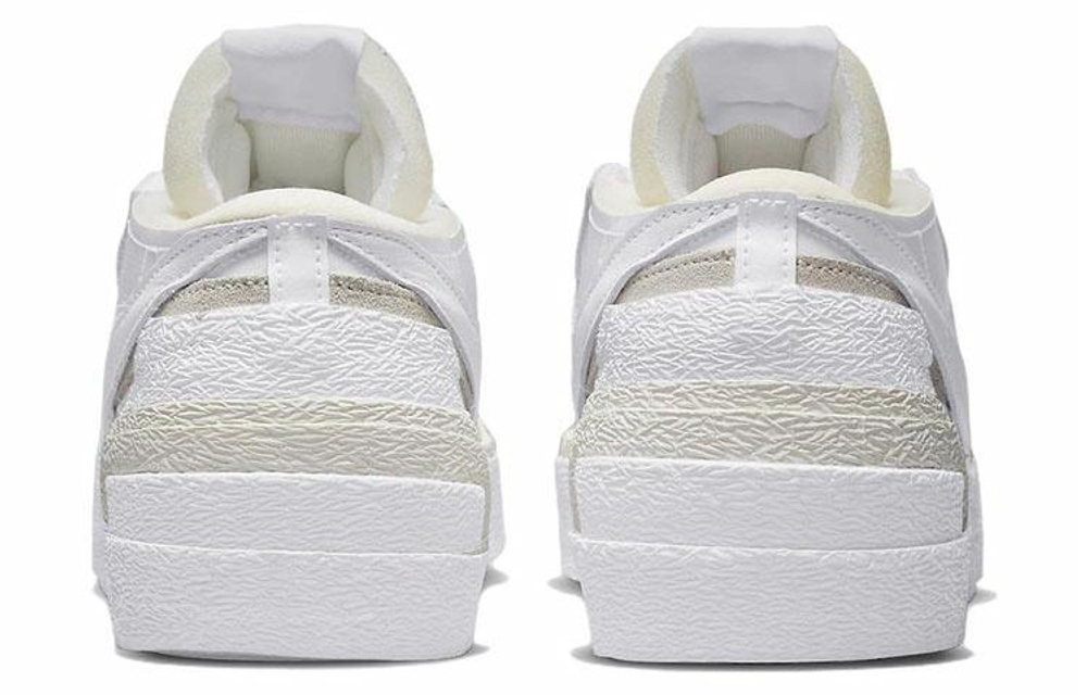 Кроссовки Sacai X Nike Blazer Low "White Patent Leather"