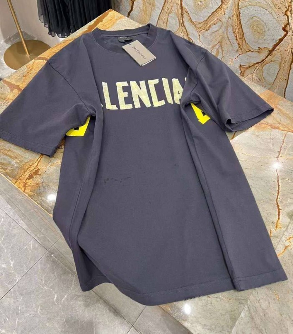 Футболка Balenciaga