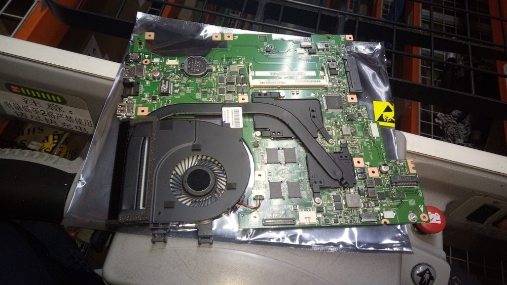 Материнская плата для ноутбука Lenovo Flex2-14D W8P A8-6410 2G (5B20G45410), оригинал