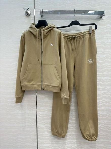 Костюм Burberry