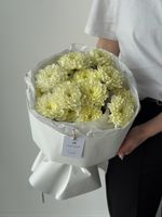 Букет из хризантемы в сливочном оттенке