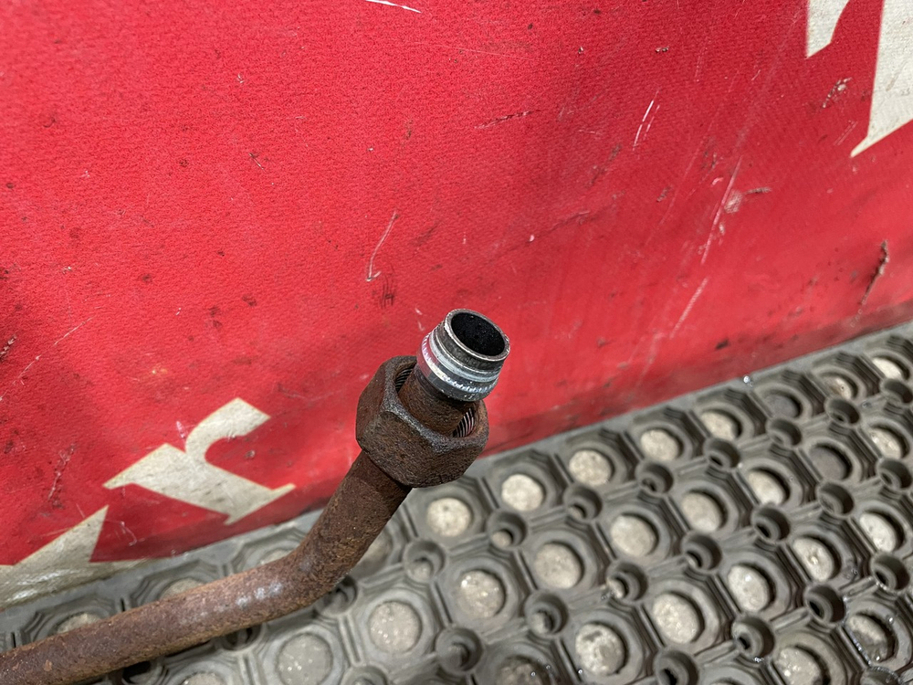 Трубка компрессора