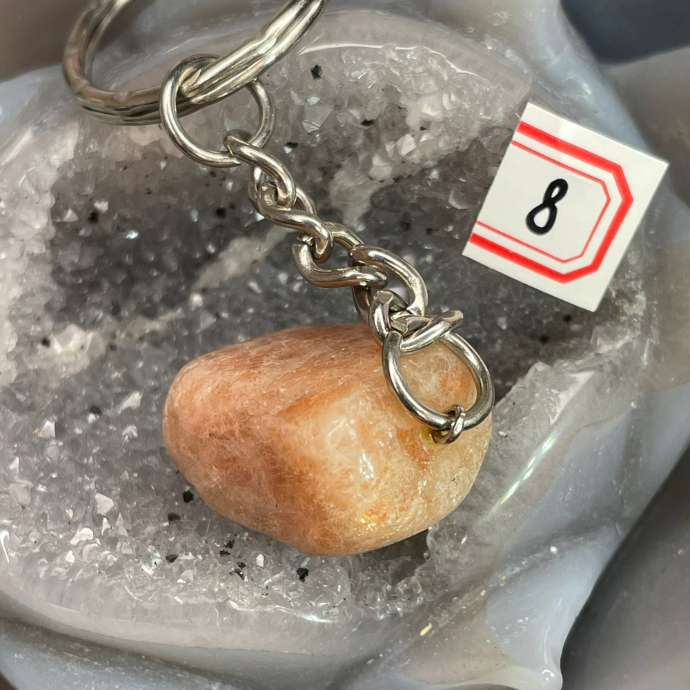 28385 Солнечный камень брелок галтовка