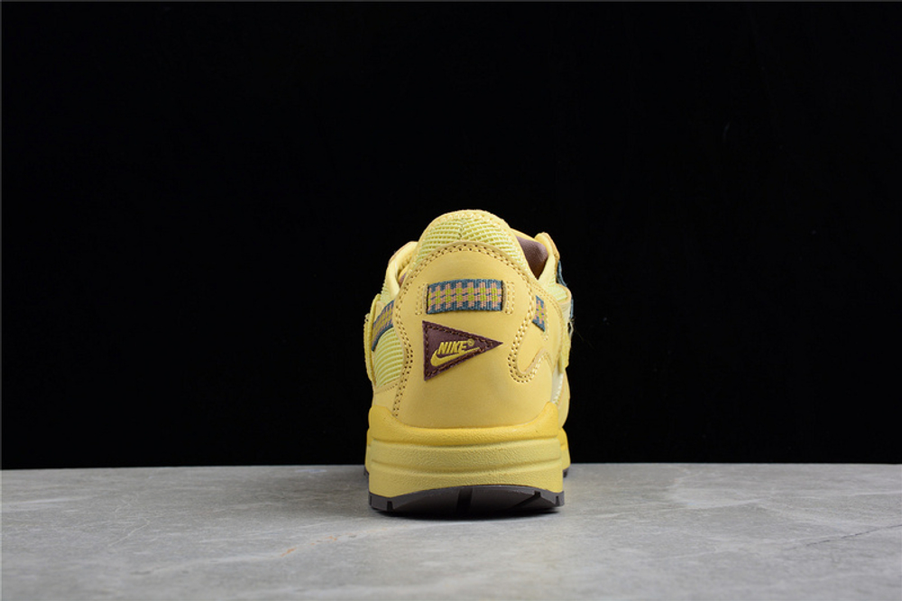 Nike air max saturn discount