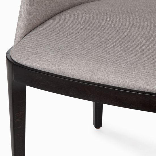 Стул Gustav с подлокотниками