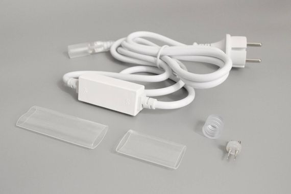 Комплект подключения для 2-х проводного дюралайта, с вилкой, 1,5А, белый, Teamprof (TPF-220AC/DC-2-1.5A-W)